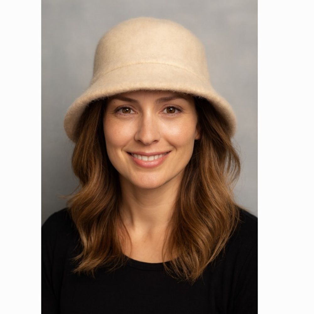 Mia Reis Cream Tan Reversible Knit Bucket Hat Women’s Soft Winter Cap - Picture 4 of 4